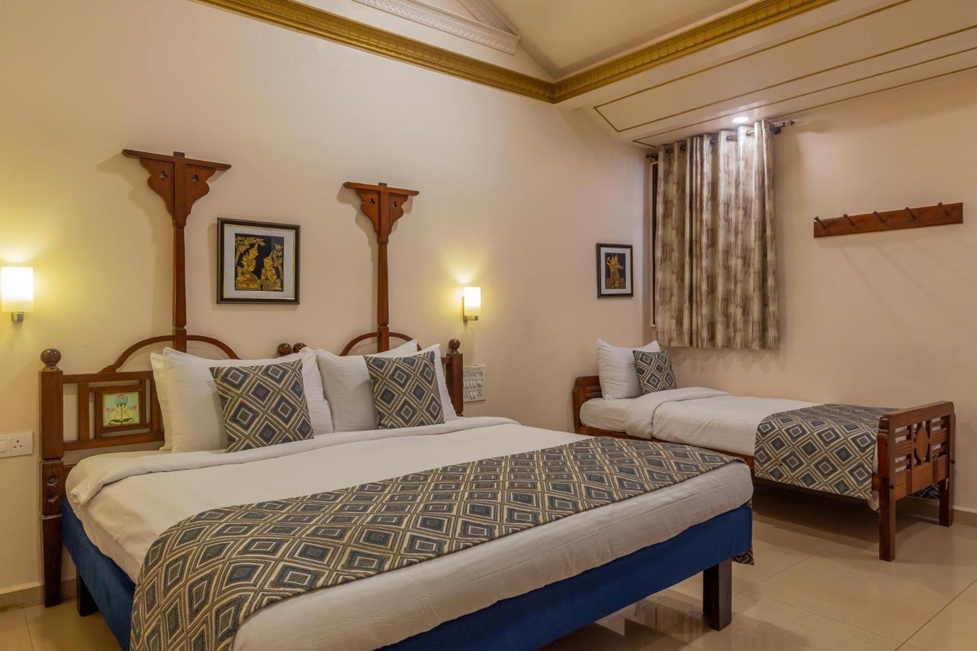 Il Palazzo Villas Панчгани Экстерьер фото